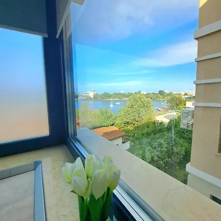 Apartament Sara Campus View Mamaja
